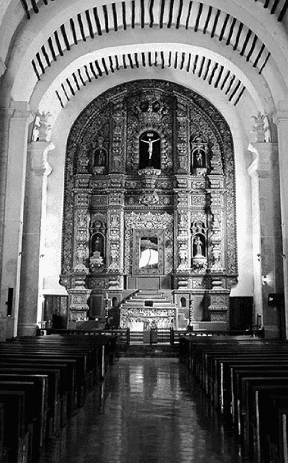 Conventos del siglo XVI en México. Arquitectura, fotografía y arte. Beverley Spears